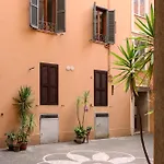 Апартаменты Colosseo - Domus Claudinae