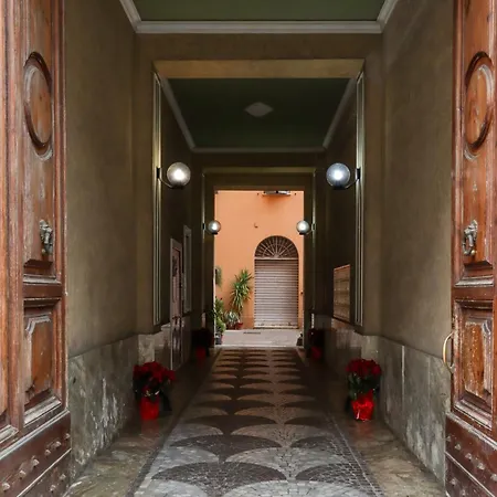 Colosseo - Domus Claudinae *