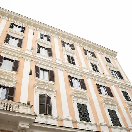 Апартаменты Domus Claudinae Рим